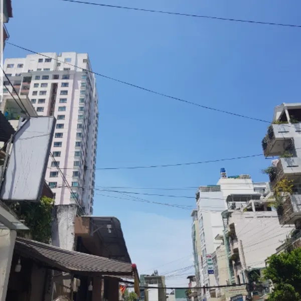 Cho thuê Nhà 1 trệt 1 lầu mặt tiền đường Cao Đạt , Quận 5