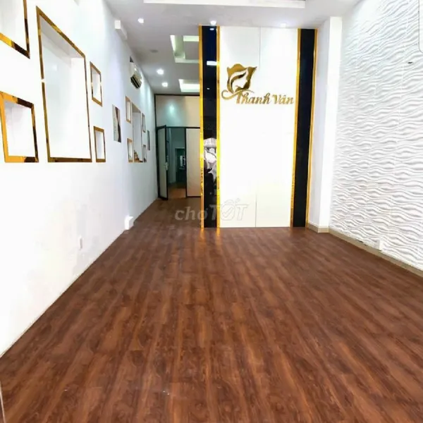 Cho thuê nhà mặt tiền đường Đinh Công Tráng, Quận 1