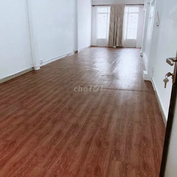 Cho thuê nhà mặt tiền đường Đinh Công Tráng, Quận 1