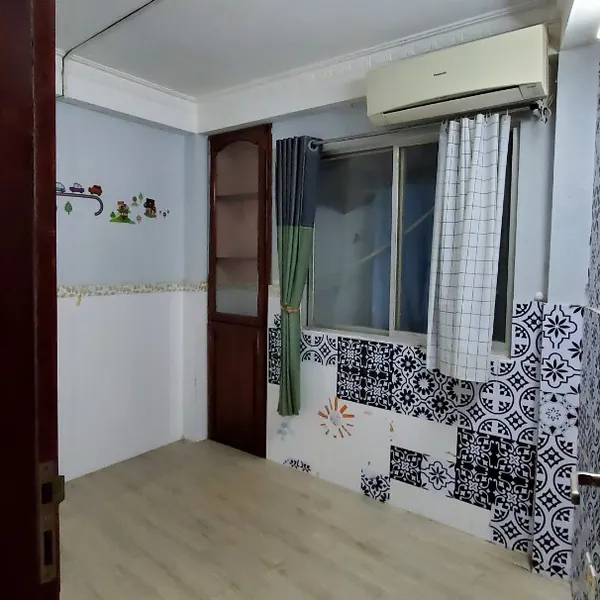 Cho thuê nhà mặt tiền đường số 4 Cư xá Đô Thành P4, Quận 3