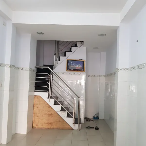 Cho thuê Nhà mặt tiền đường Trần Bình Trọng, P.4, Quận 5.