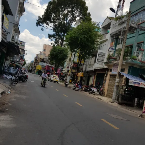 Cho thuê nhà mặt tiền đường Nguyễn Duy Dương, Quận 10