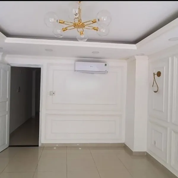 Cho thuê Nhà mặt tiền Nguyễn Ngọc Lộc, P.14, Quận 10