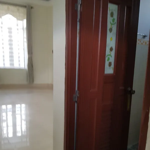 Cho thuê Nhà mặt tiền đường Trần Bình Trọng, Quận 5