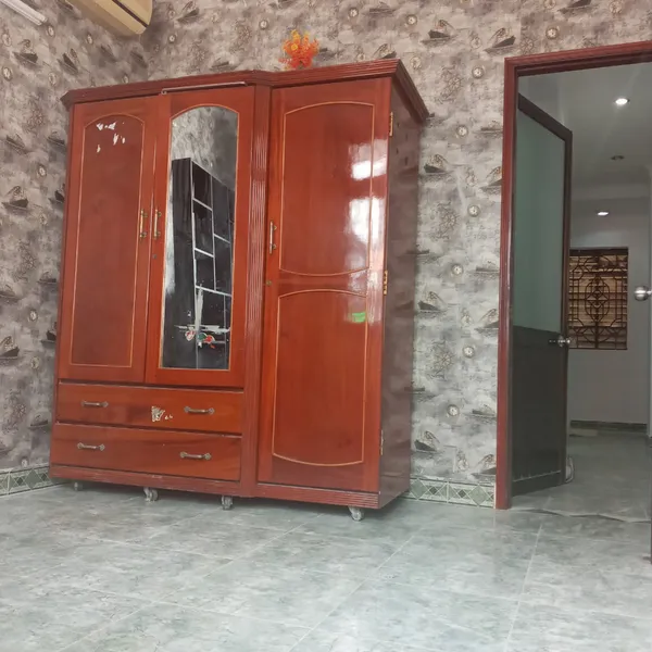 Cho thuê nhà mặt tiền đường Trần Minh Quyền, P11, Quận 10