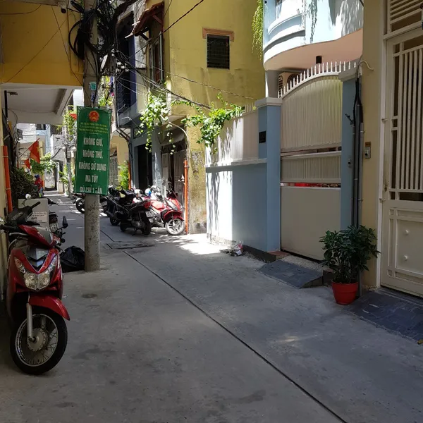 Cho thuê nhà nguyên căn hẻm 453/ Nguyễn Đình Chiểu, Quận 3
