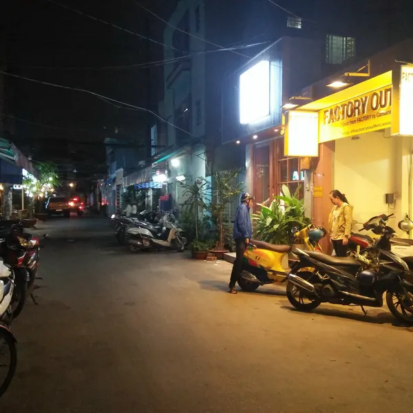 Cho thuê nhà nguyên căn hẻm xe hơi 163 Tô Hiến Thành, Quận 10