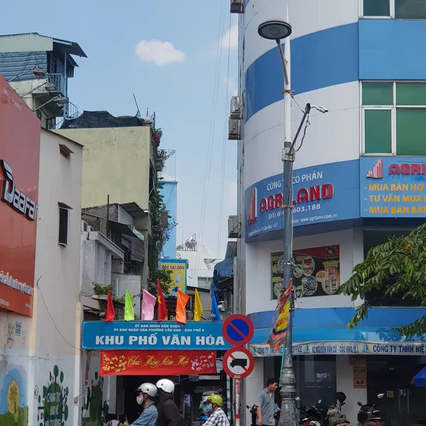 Cần Bán Nhà hẻm 4m Nguyễn Văn Cừ, P. Cầu Kho, Quận 1