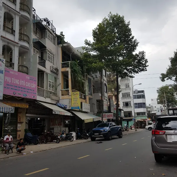 Cho thuê Nhà mặt tiền 1 trệt 3 lầu Trần Bình Trọng Quận 5