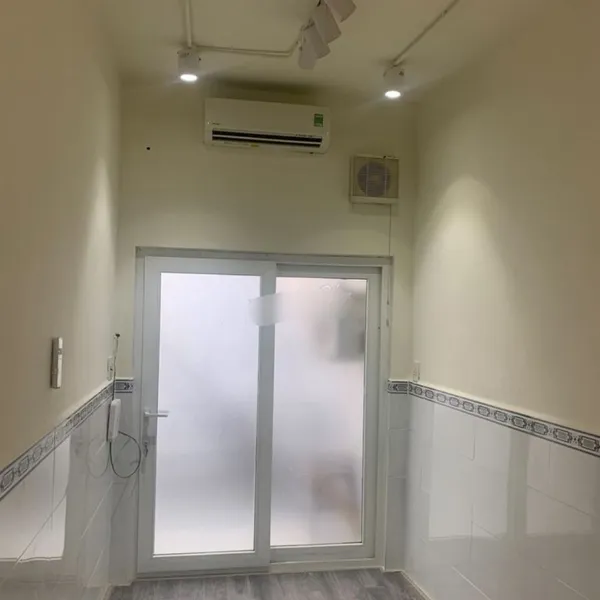 Cho thuê nhà hẻm 56 Lý Thái Tổ Quận 3 tiện KDOL