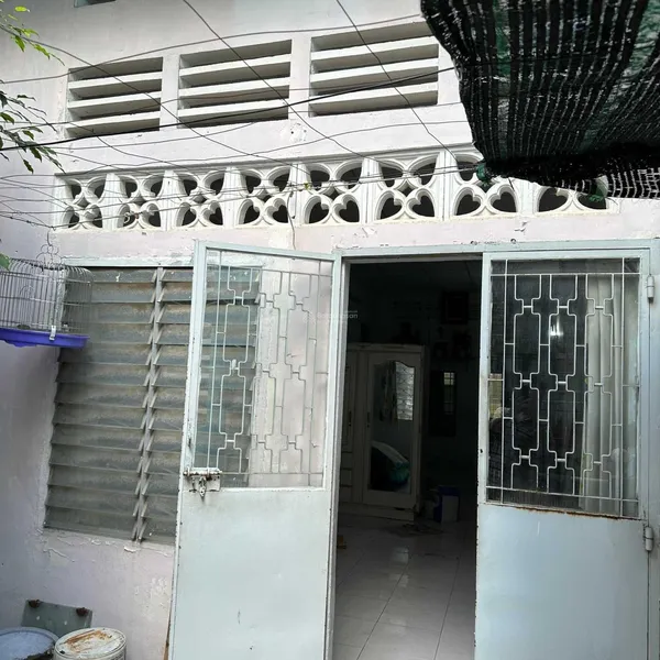 Cho thuê nhà hẻm 250/ Hai Bà Trưng, Quận 1