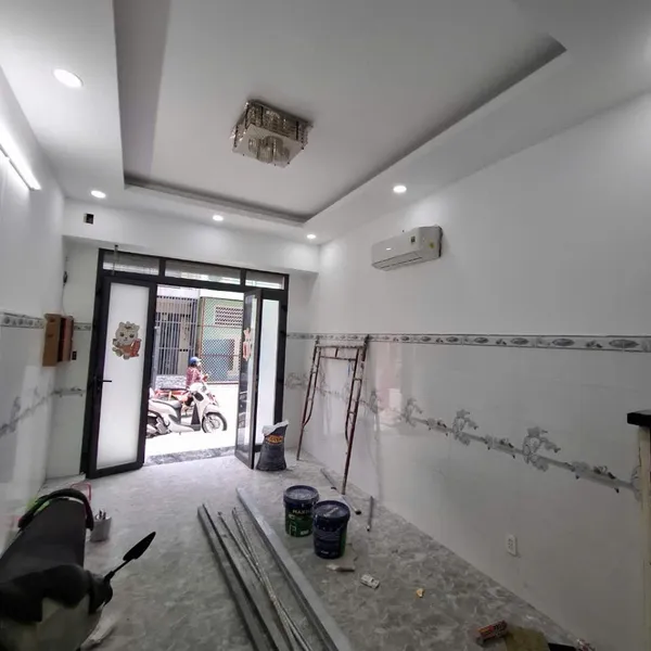 40. P1. Q10. BÁN NHÀ MỚI  ĐẸP - HXH TRẦN BÌNH TRỌNG -  4 LẦU - 4PN - 5WC - GIÁ 9