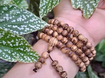 Cách sử dụng vòng tay trầm hương hiệu quả