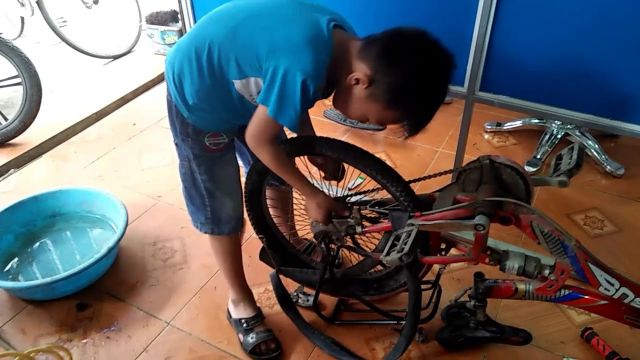 2-1280x720-640x360.jpg (43 KB)