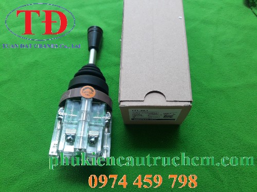 can-gat-4-huong-tu-tra-ve-lel-04-1 can-gat-4-huong-tu-tra-ve-lel-04-1