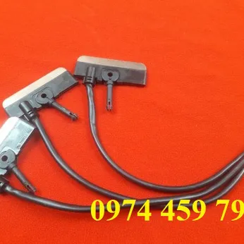 Lá than chổi lấy điện cầu trục