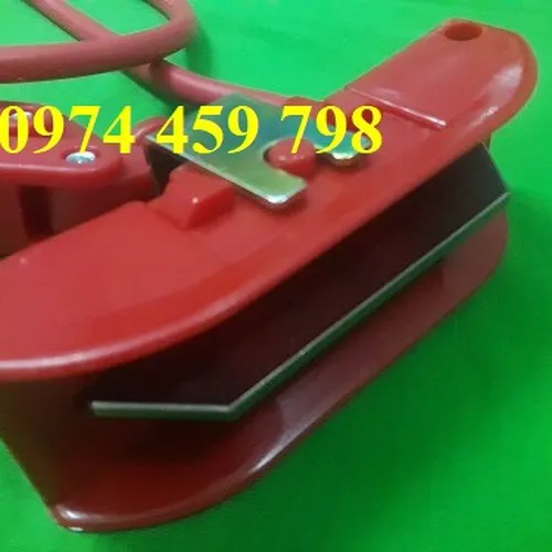 Tay lấy điện cầu trục 1P-100A ITS Đài Loan