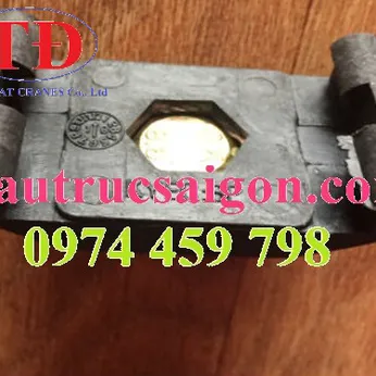 Kẹp ray dẫn điện cầu trục 3P