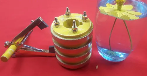 Cổ góp điện 4 pha trục 25 là gì?