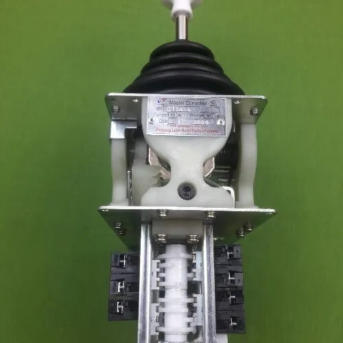 Cần gạt điều khiển cầu trục