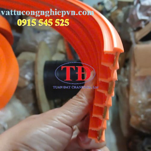 ray-dien-an-toan-cau-truc-4p-100a ray-dien-an-toan-cau-truc-4p-100a