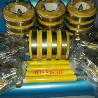 Cổ góp điện 4 pha d25