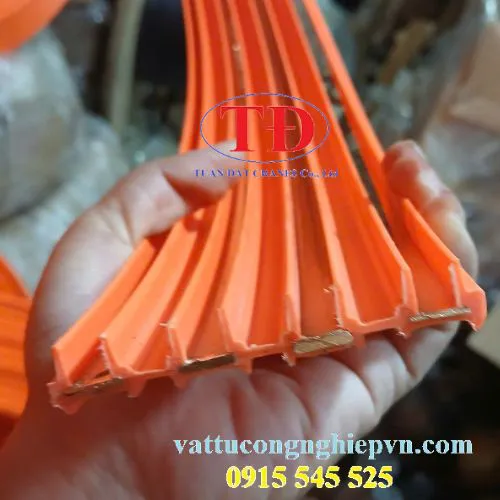 Ray điện an toàn cầu trục 4P 100A