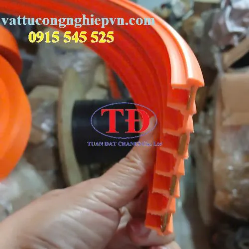 Ray điện an toàn cầu trục 4P 100A