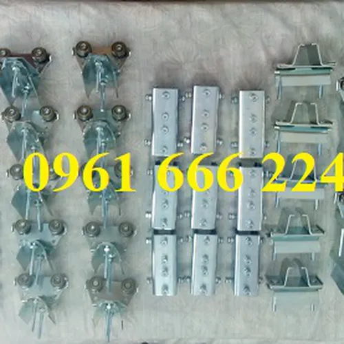 Kẹp cố định ray C cầu trục