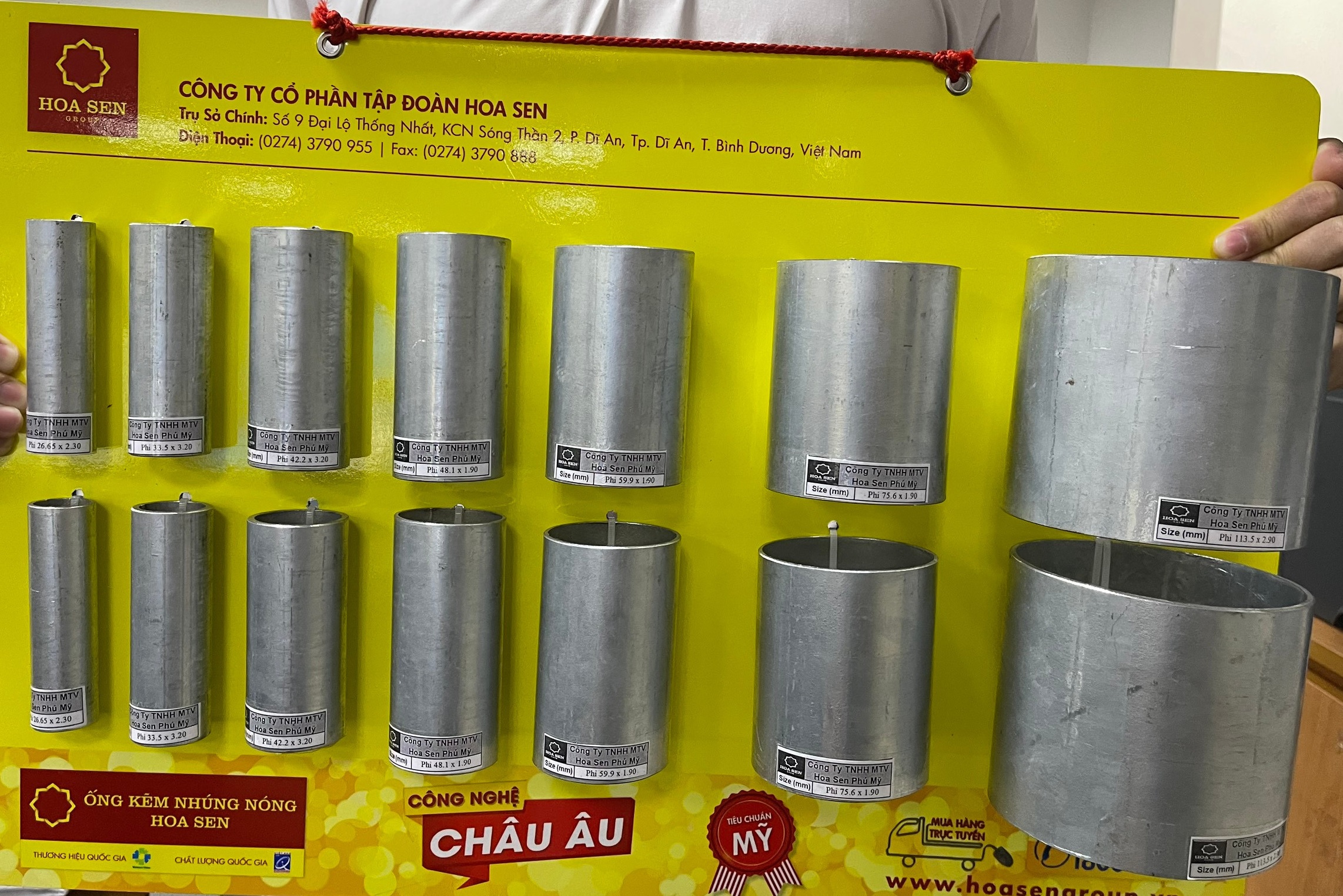 Ống kẽm Hoa Sen DN200 ( 219 x 5.16mm) Ống kẽm Hoa Sen DN200 ( 219 x 5.56mm)