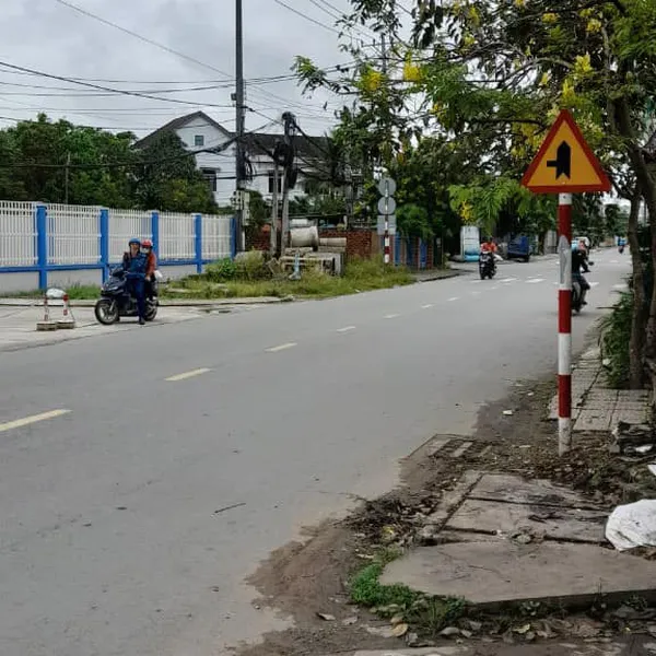 [692] BÁN NHÀ MẶT TIỀN ĐƯỜNG NGUYỄN HUỆ TP BẾN TRE. {ĐỐI DIỆN VỚI PHỐ CHỢ PHÚ KHƯƠNG}