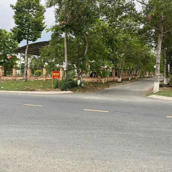 [819] Đất Nằm Trong KDC Sơn Đông, Gần KDC Phương Nam. Bến tre.