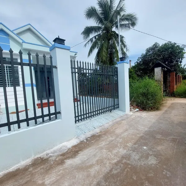 [982] 🔥🔥BÁN NHANH CĂN NHÀ MÁI THÁI MỚI 100% TẠI PHÚ NHUẬN TP BẾN TRE  