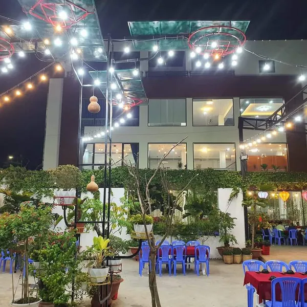 [4-88] 🔥🔥Bán Nhà Hàng 4 Lầu Ngay Trung Tâm Tp Bến Tre Giá bán mềm nhũng: 33 Tỷ (Hơn 1,1 Công Đất Mặt Tiền Đường Phạm Ngọc Thảo