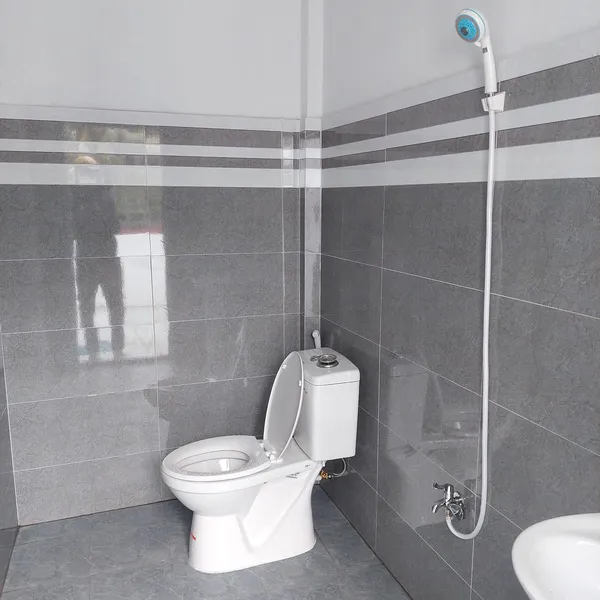 [982] 🔥🔥BÁN NHANH CĂN NHÀ MÁI THÁI MỚI 100% TẠI PHÚ NHUẬN TP BẾN TRE  