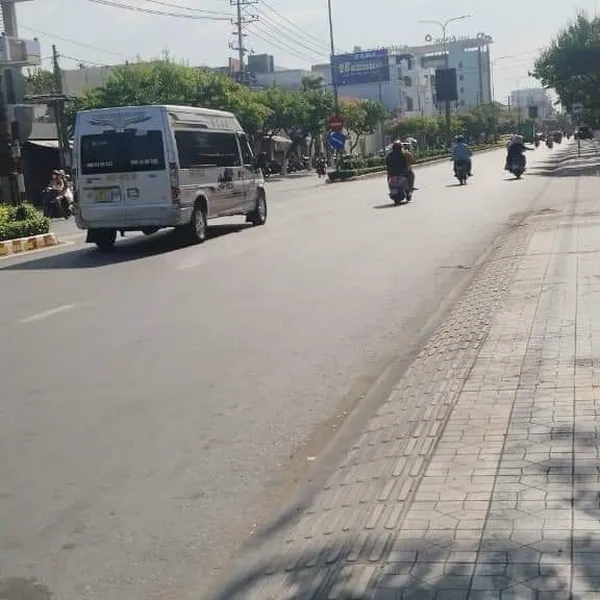 [4-29]🔥🔥 BÁN NHÀ MỚI 100% MẶT TIỀN ĐẠI LỘ ĐÔNG KHỞI BẾN TRE.  