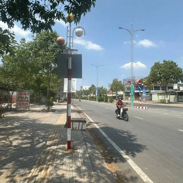 [5-550] TTC🔥🔥CHÀO B.Á.N 3 NỀN THỔ CƯ CÁCH NGUYỄN VĂN NGUYỄN 40M ĐƯỜNG Ô TÔ 7 CHỖ VI VU