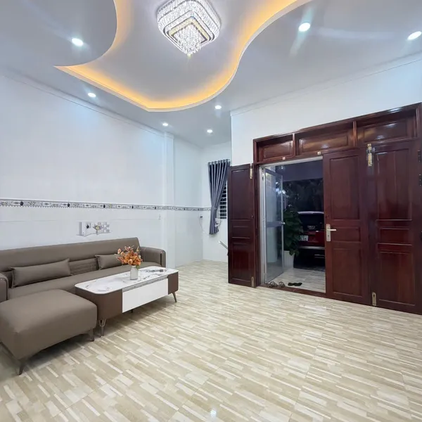 [6-11] TTC🔥🔥Bán nhà gần ủy ban Phường Bến Tre -Diện tích