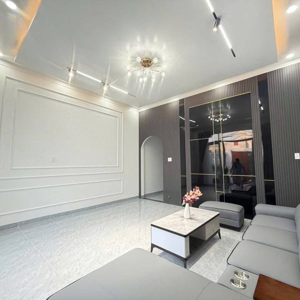 [6-32] TTC 🔥🔥BÁN NHÀ MỚI 1 TRỆT 1 LẦU Phường Bến Tre.  👉 Cách lộ Thống nhất 70m đường xe ô tô