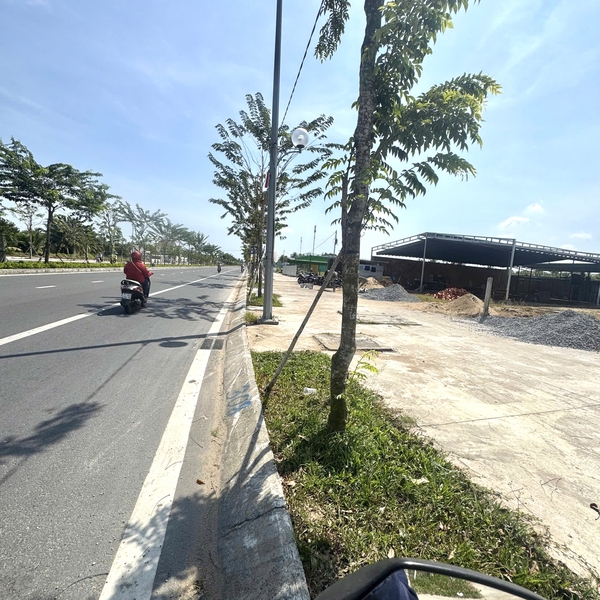 [6-40] TTC🔥🔥CẦN BÁN GẤP NỀN CÁCH ĐẠI LỘ ĐÔNG TÂY 30m