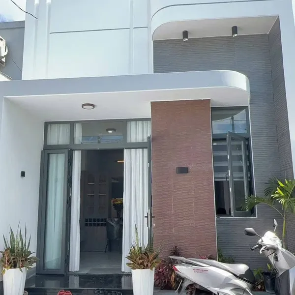 [5-98] TTC 🔥🔥Nhà mới vừa xây xong full nội thất sang xịn( tủ bếp