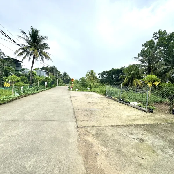 [5-122] TTC🔥🔥NỀN LIỀN KỀ MẶT TIỀN HẺM SÂN BIA Phú Tân