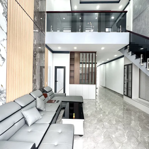 [5-109] TTC🔥🔥NHÀ MỚI 100% 1 TRỆT 1 LỬNG MẶT TIỀN HẺM SÂN BIA - PHÚ TÂN ( VĨNH LONG MỚI)  ➖GẦN TRƯỜNG HỌC NGUYỄN ĐÌNH CHIỂU - CHU VĂN AN - TRƯỜNG VĨNH PHÚC