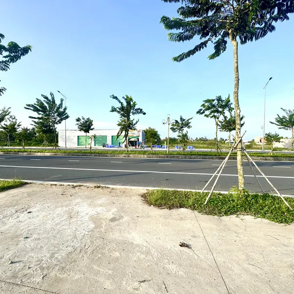 [5-125] TTC🔥🔥CẦN BÁN GẤP 3 NỀN LIỀN KỀ - CÁCH ĐẠI LỘ ĐÔNG TÂY 30m