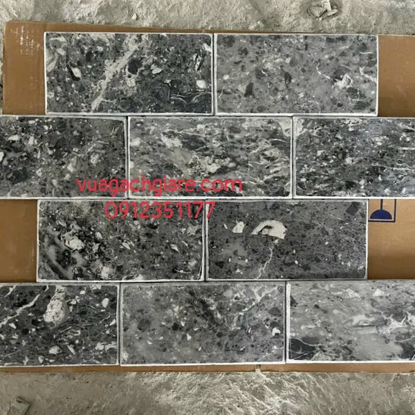 Đá Tự Nhiên 10x20 Ốp Lát Giá Rẻ mài bóng da báo