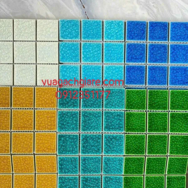 Gạch Mosaic Gốm Sứ màu xanh trắng vàng men rạn đậm nhạt