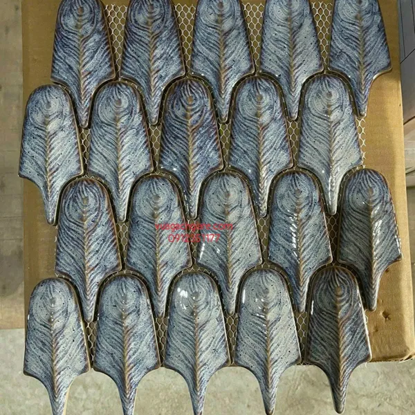Gạch Mosaic Lông Vũ Ốp Dán Trang Trí màu xám