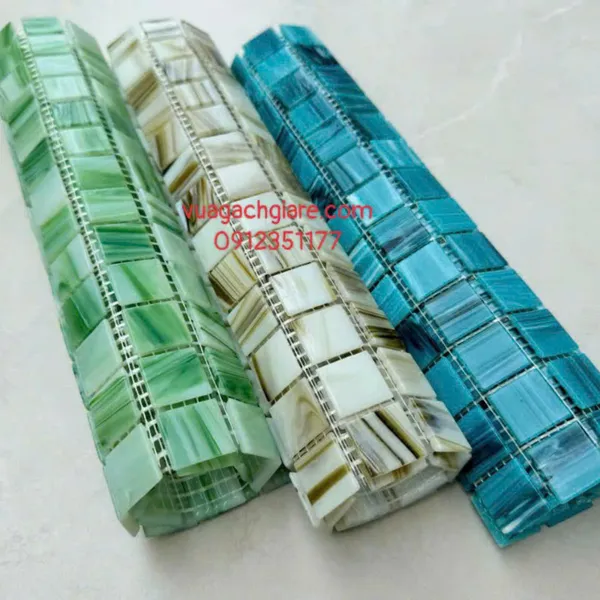 Gạch Mosaic Thuỷ Tinh Giá Rẻ vàng xanh đen