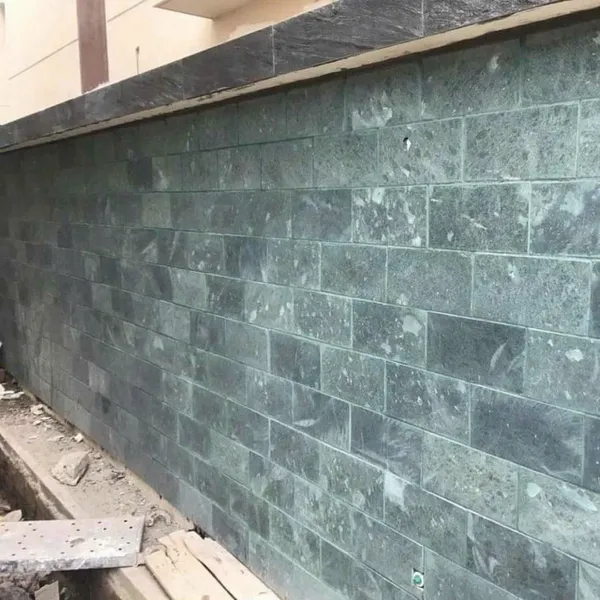 Đá Tự Nhiên 10x20 Ốp Lát Giá Rẻ mài bóng xanh rêu