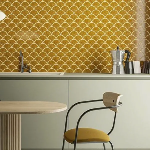 Gạch Mosaic Thuỷ Tinh Vỉ 30x30 vảy cá màu vàng men rạn